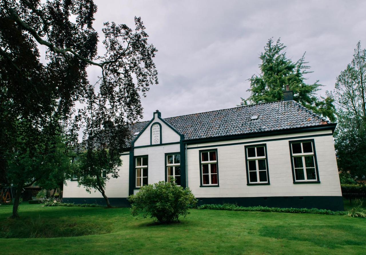 Pastorie Tijdverblijf Zuidhorn ภายนอก รูปภาพ